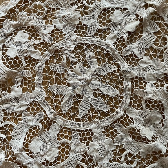 Crochet tabletop napkin cream - Picture 2 of 4